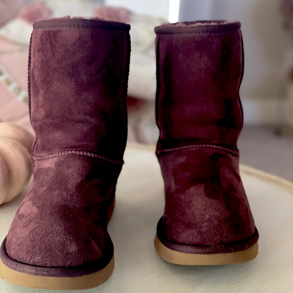 Classic UGG boots burgundy size 8 women’s